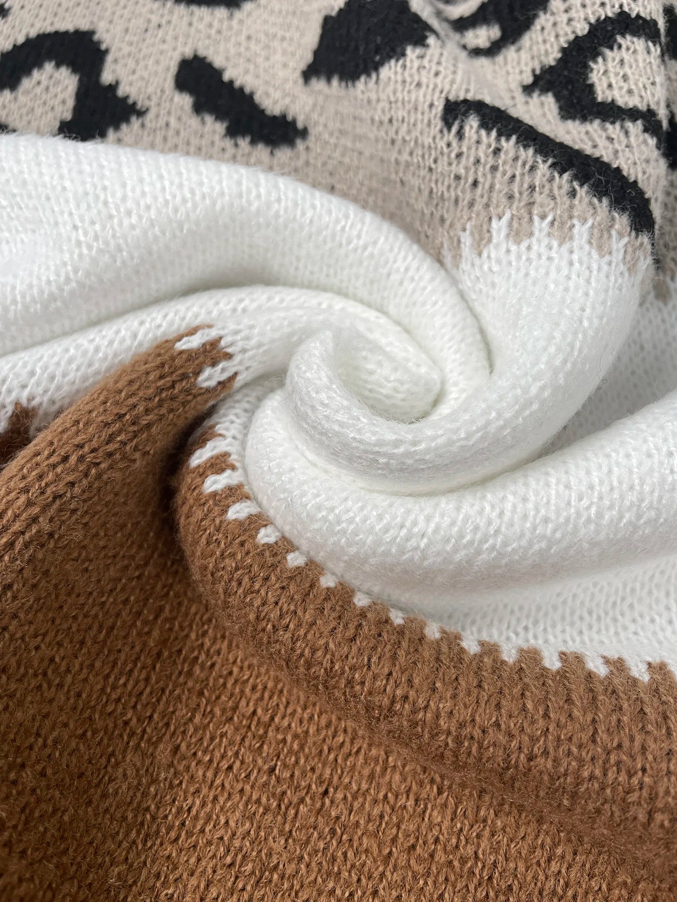Van Delft Mode® | Trui Met Luipaardprint