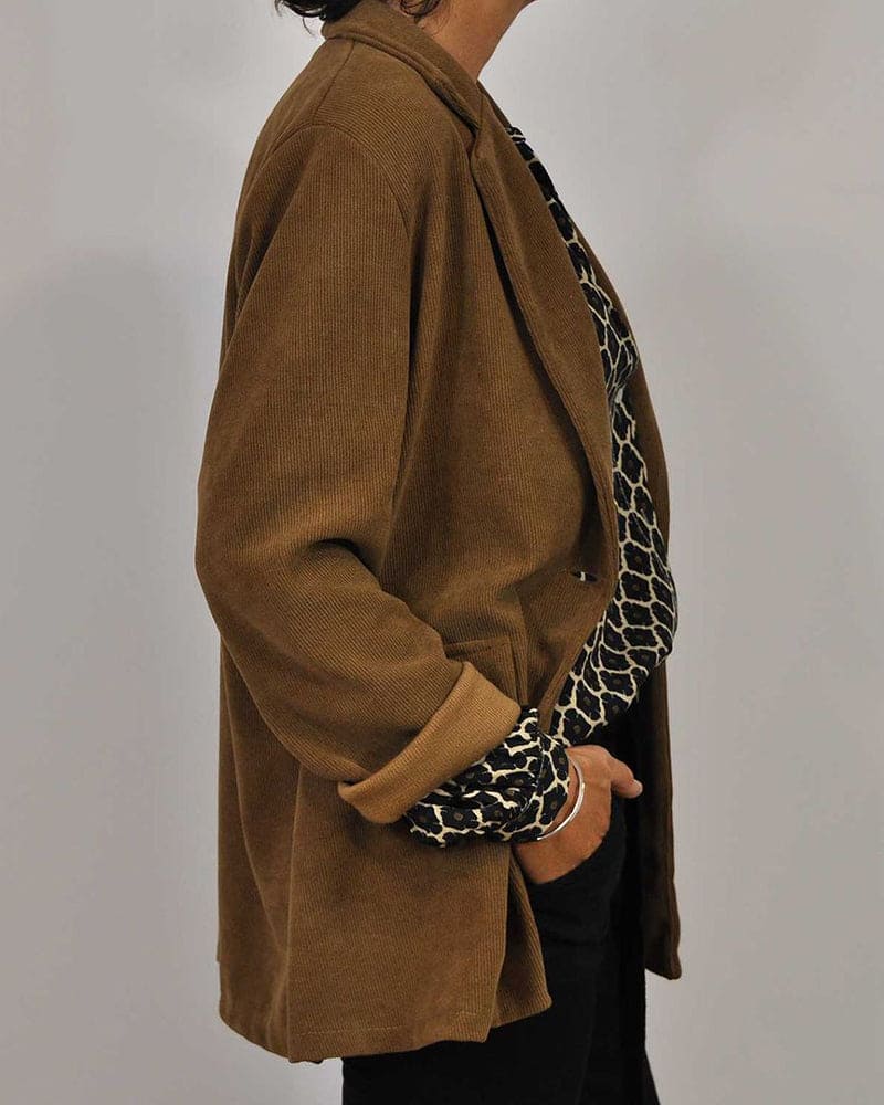 Van Delft Mode® | Relaxed V-Hals Midi-Shirt