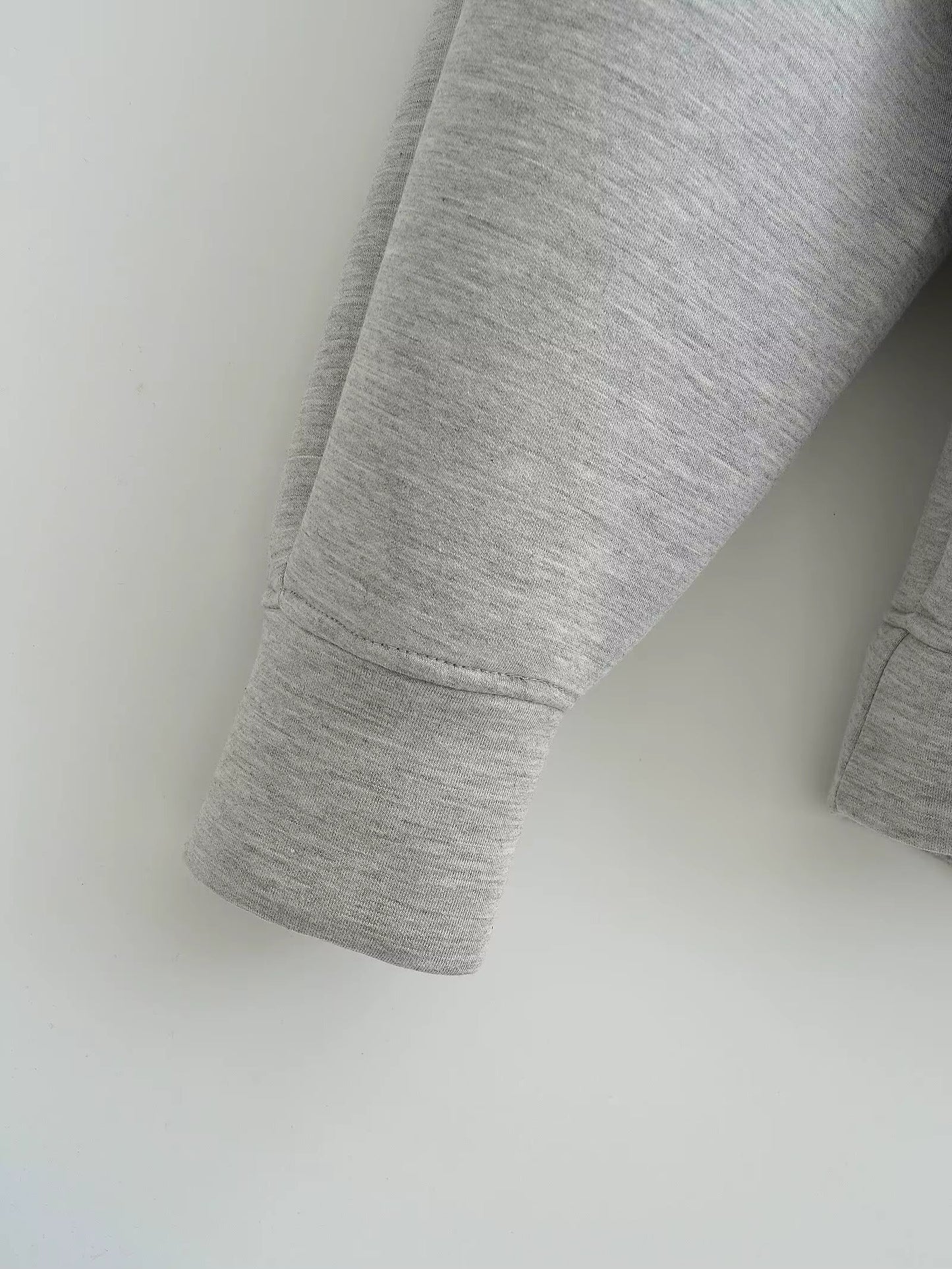 Van Delft Mode® | Vrouwenjas met Lange Mouwen
